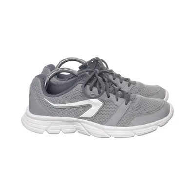 Running shoes (Run 100) from Kalenji