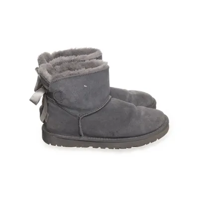 Boots (F19010D) från UGG Skinn, Ull