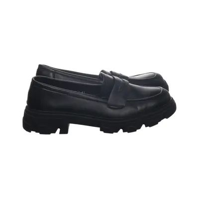 Loafers (Black) from Libra Pop