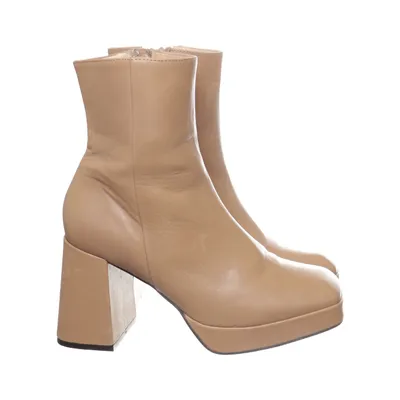 Heeled boots (Beige) from Sacha Leather