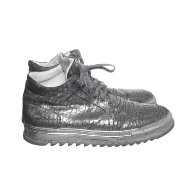 Sneakers (Gray)