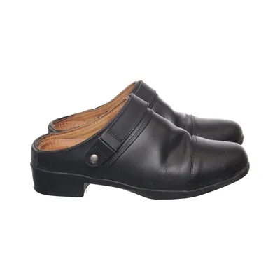 Clogs (Black) from Steeds