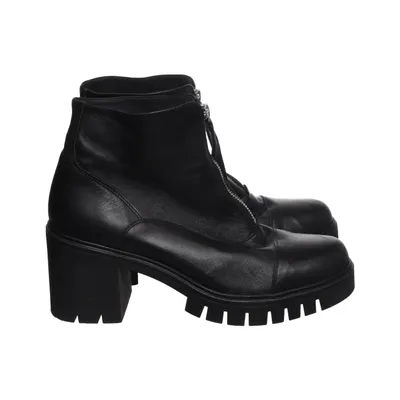 Stövletter (Svart) från KMB