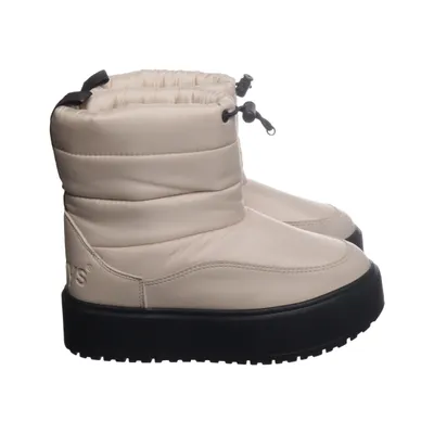 Boots (Beige, Black) from Pummys