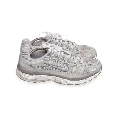 Löparskor (Grå) från Nike