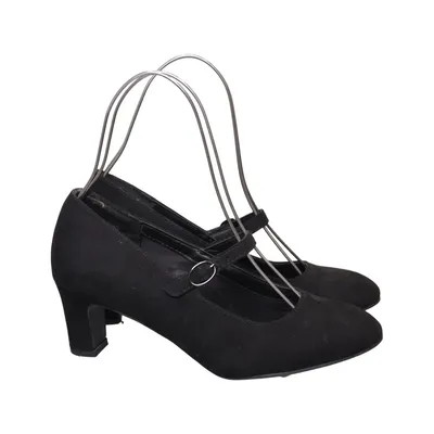 Pumps (Gotha) from Easy Street