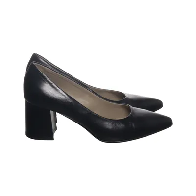Pumps (Black) from Noë Leather
