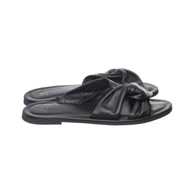 Sandals (Black) from Pat Calvin Leather