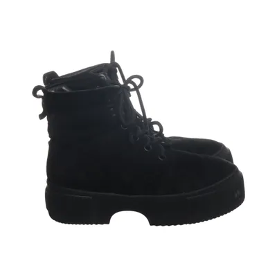 Laced boots (D9177) from AGL