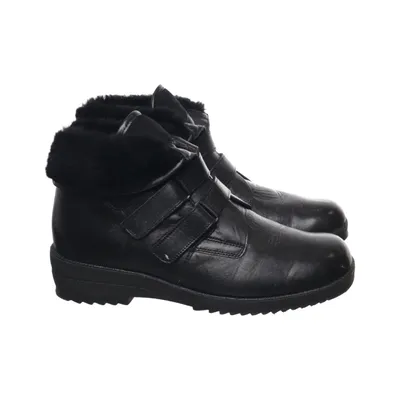 Boots (Svart) från Medicus