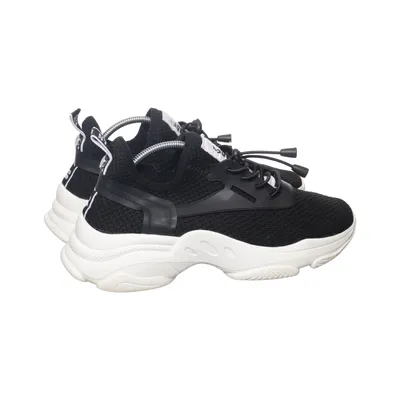 Trainers (Black, White) from Steve Madden
