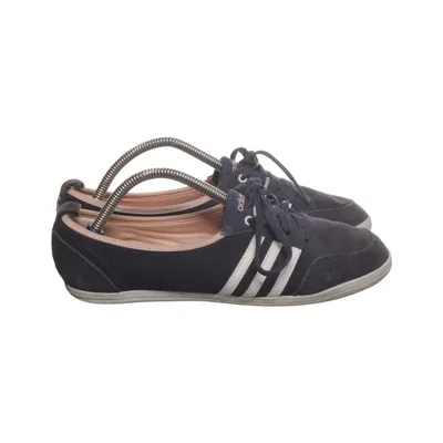 Sneakers (Svart, Vit) från Adidas