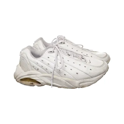 Baskets (Blanc) de Nocta x Nike