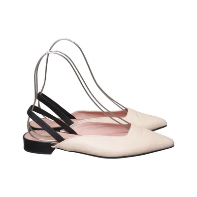 Ballet flats (Beige, Black) from Pretty Ballerinas
