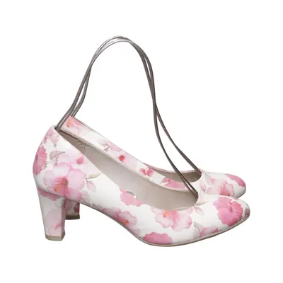 Pumps (White, Pink, Multicolored) from Be Natural Leather