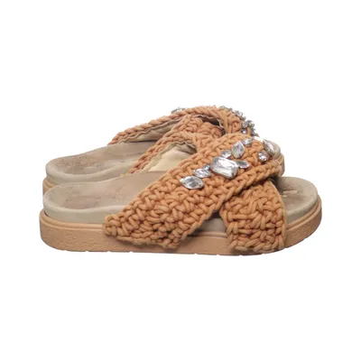 Slip-ins (Bruin) van Inuikii
