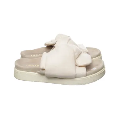 Slip-ins (Beige) from Inuikii