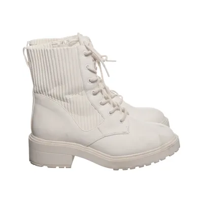 Schnürstiefel (Weiß) von Amazon Essentials