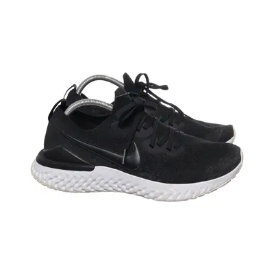 Running shoes (Black, White) from Nike