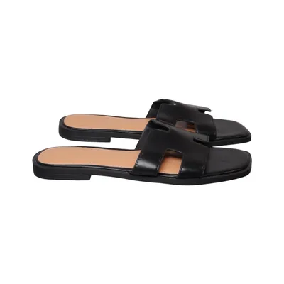 Sandaler (Svart) från Sheln Polyuretan