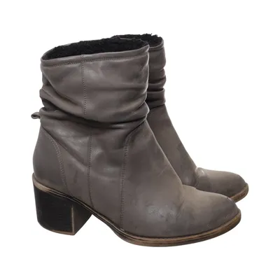 Ankle boots (Gray) from Bullboxer