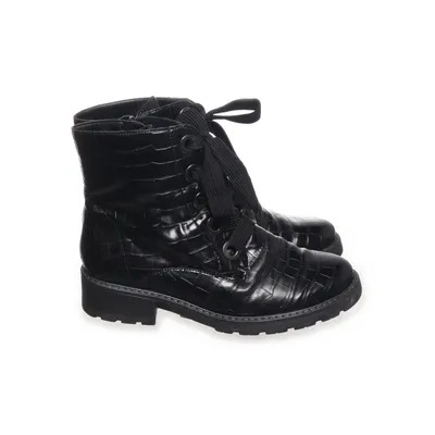 Laced boots (Black) from Jenny