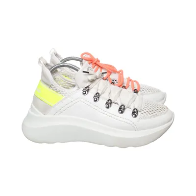 Baskets (Blanc, Orange, Jaune) de Barracuda