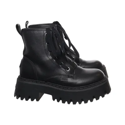 Laced boots (Black) from Buffalo