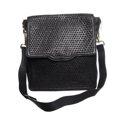 Axelremsväska (Svart) från Kaviar Gauche