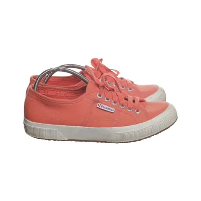 Tygskor (Orange) från Superga