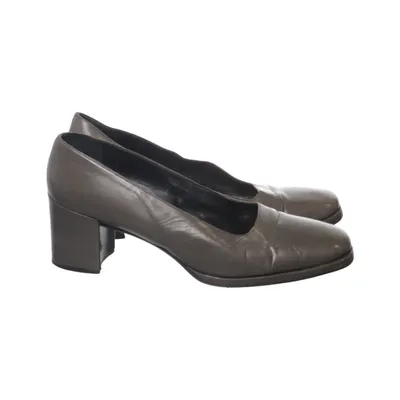 Pumps (Gray) from Carla Carla Leather