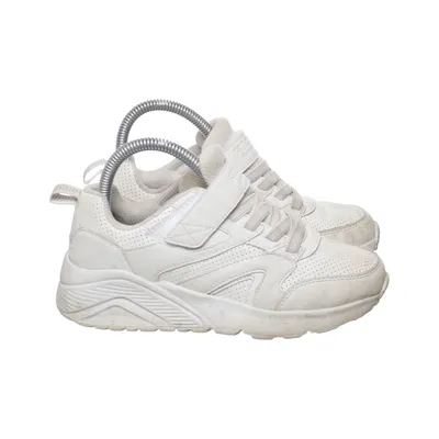 Trainers (White) from Skechers