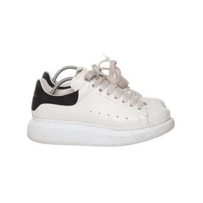 Sneakers (Oversized) från Alexander McQueen Skinn