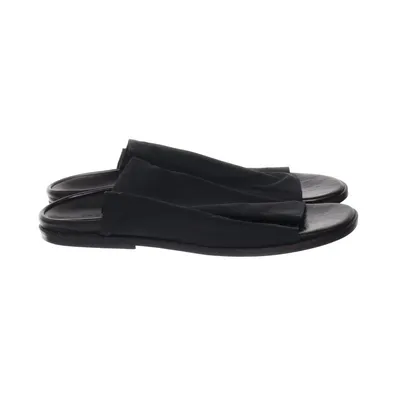 Slip-ins (Svart) från Issey Miyake