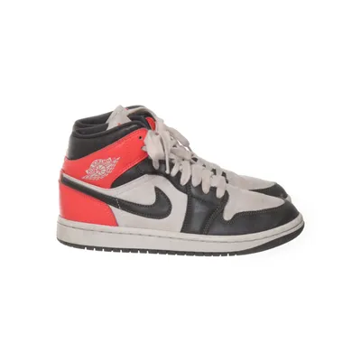 Sneakers (1 Mid) från Nike Air Jordan