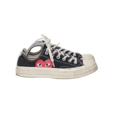 Canvas schoenen (Zwart, Rood, Wit) van Comme des Garçons PLAY x Converse
