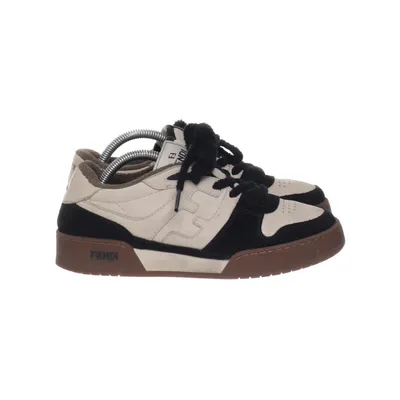 Sneakers (Fendi Match) från Fendi Skinn