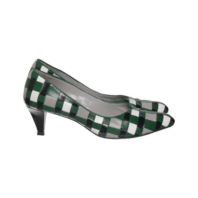 Escarpins (Pumps, kitten heel ) de Miu Miu Cuir