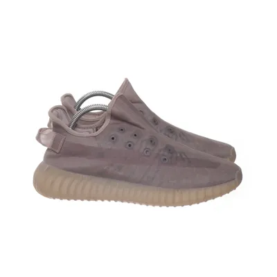 Träningsskor (Boost 350 V2) från Adidas x Yeezy