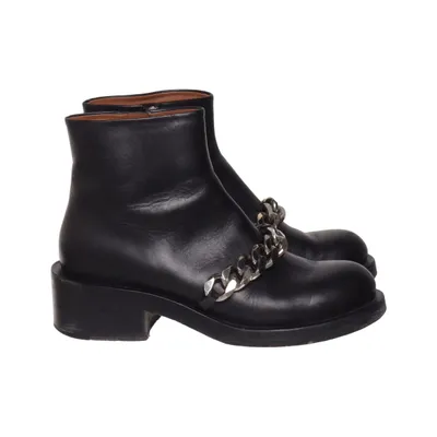 Boots (Svart) från Givenchy Skinn
