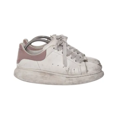 Sneakers (Oversize) från Alexander McQueen Skinn