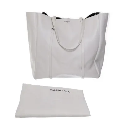 Handväska (Everyday Tote Bag) från Balenciaga Skinn