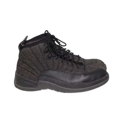 Sneakers (12 Retro) från Jordan Skinn, Ull