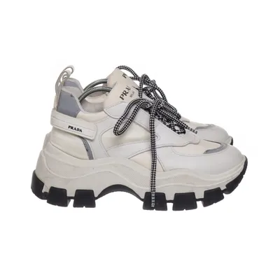 Sneakers (Beige) van Prada Leer