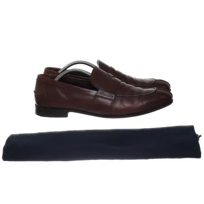 Loafers (Bruin) van Prada Leer