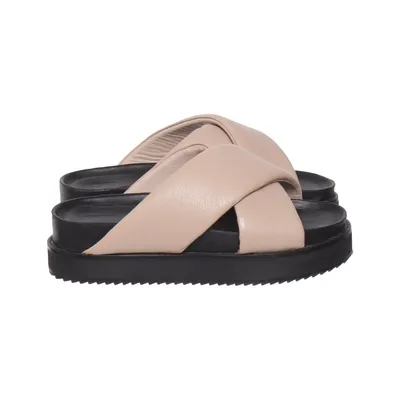 Slip-ins (Beige, Black) from Edited
