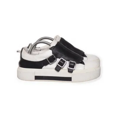 Sneakers (Vit, Svart) från Alexander McQueen Skinn