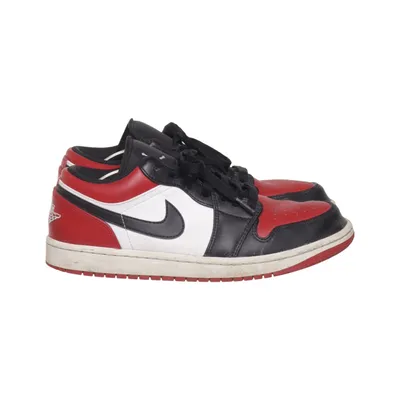 Sneakers (1 Low) från Nike Air Jordan Skinn