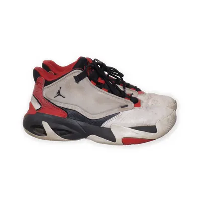 Basketskor (Max Aura) från Jordan