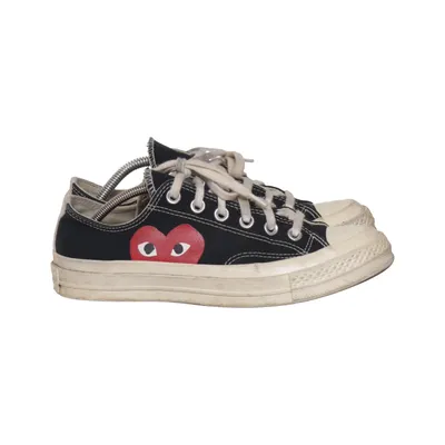 Tygskor (Svart) från Comme des Garçons PLAY x Converse